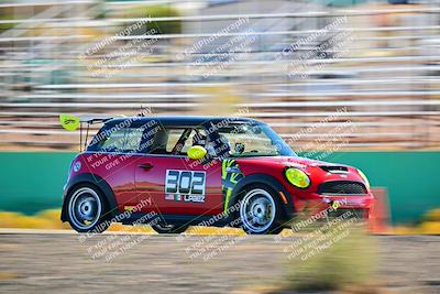 media/Oct-18-2025-Extreme Speed (Sat) [[d6d7e1fef1]]/Group 3 Purple/Session 3 (Turn 1)/